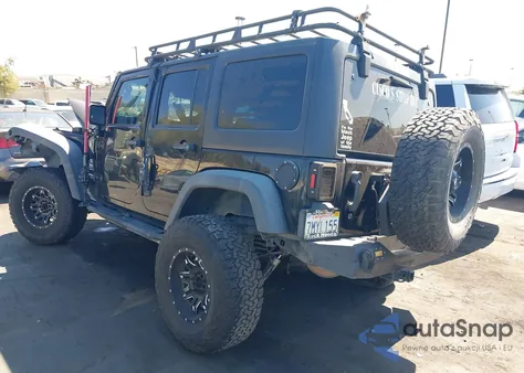 2015 Jeep Wrangler Unlimited Sport z USA, uszkodzony, nr VIN 1C4BJWDG9FL762606